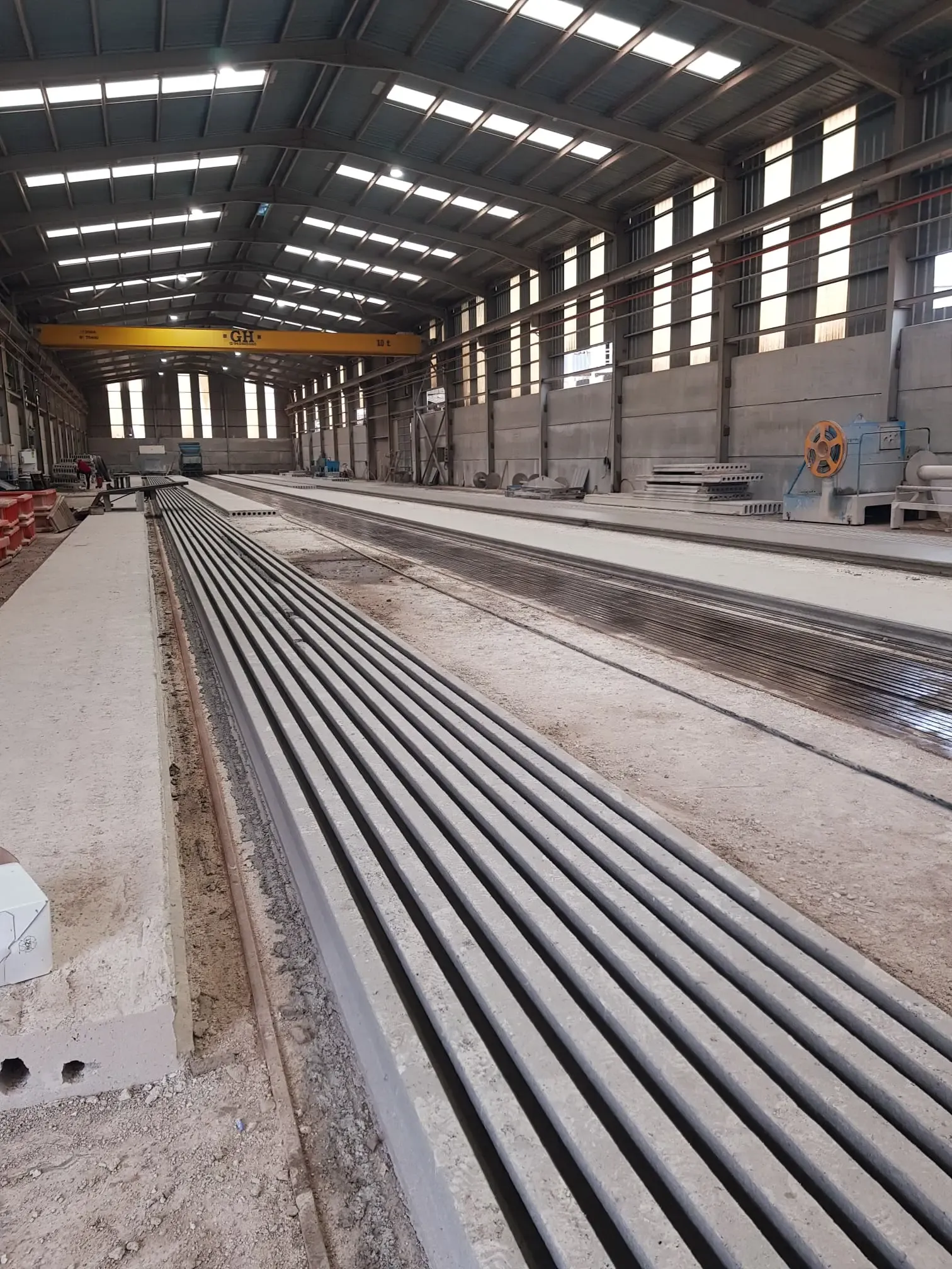 Control de producción en una instalación industrial supervisada por Maestrat Global.